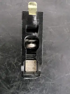 USED SQUARE D QO115