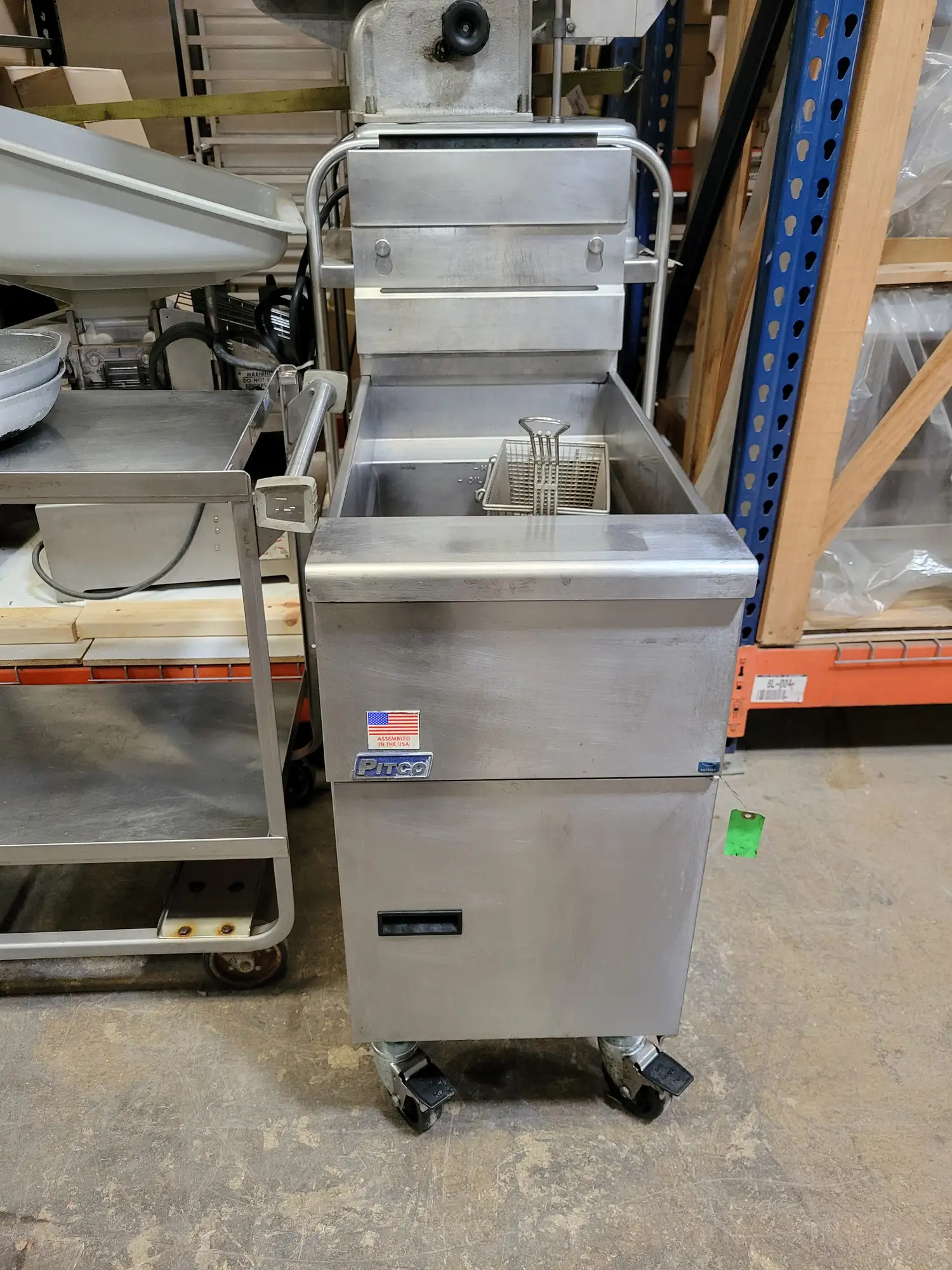 Used Pitco SG14 Gas Fryer - (1) 50 Lb Vat, Floor Model, Natural Gas
