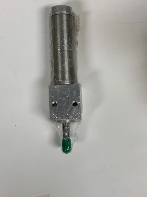 NEW Numatics 1062D05-011-03