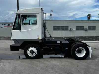 Used 2016 KALMAR OTTAWA T2 Tow Tractors Florida US | Truck and Van Outlet #1509221