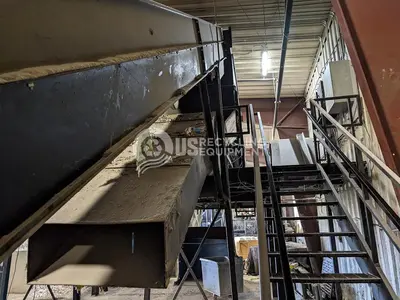 Unknown Manufacturer: Used 44' Cleated Infeed Conveyor