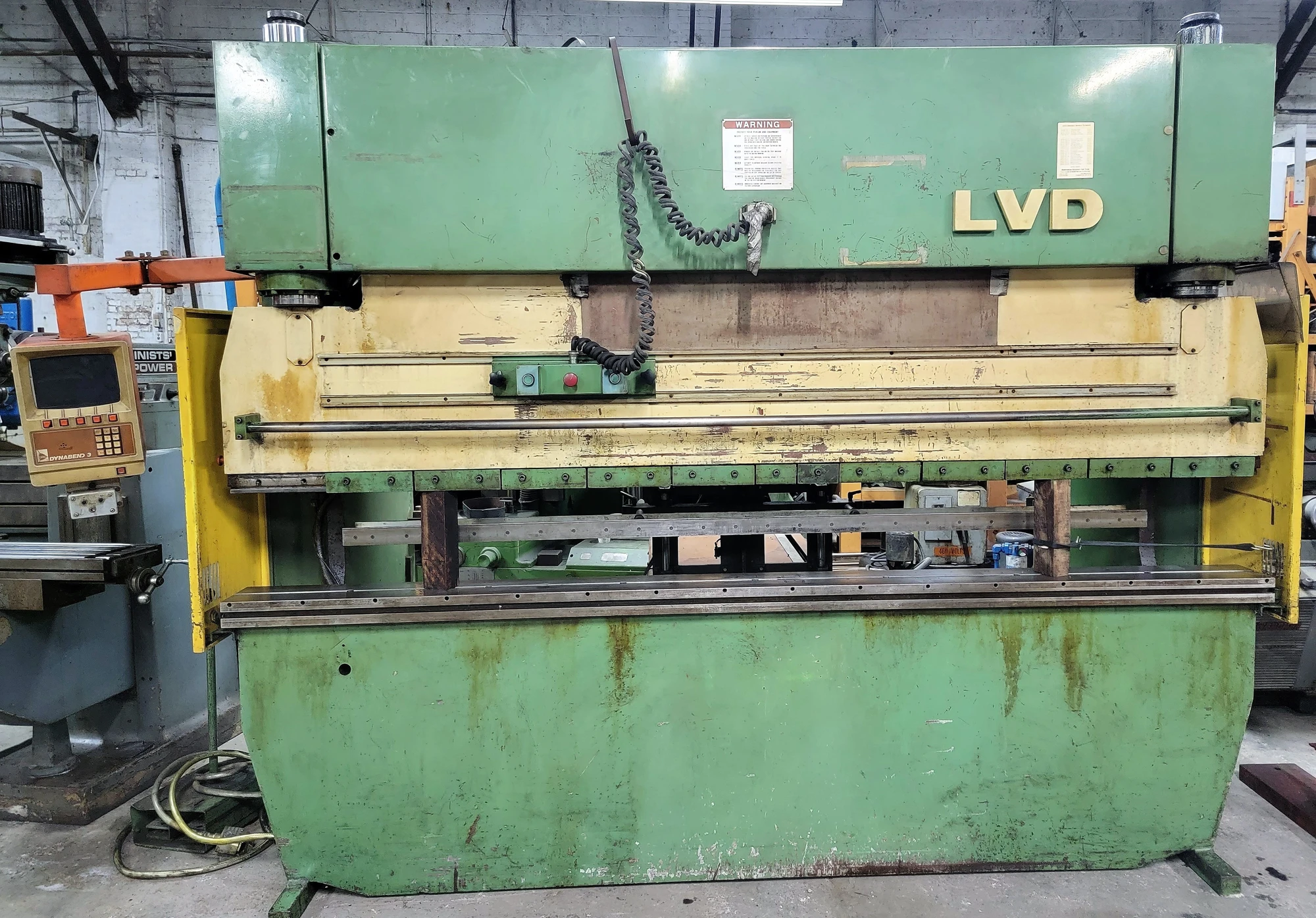 USED 1982 LVD 110BH10 HYDRAULIC PRESS BRAKE
