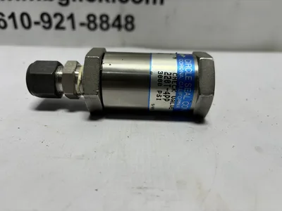 USED CIRCLE SEAL CONTROL – A REPUTABLE MANUFACTURER KNOWN FOR QUALITY VALVES. 220T-4PP – SPECIFIC MODEL DESIGNATION FOR EASY IDENTIFICATION.