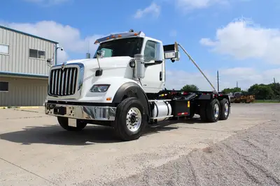 New | in-Stock 2026 INTERNATIONAL HX Rolloff Trucks Texas US | Roll Off Truck World #1491804