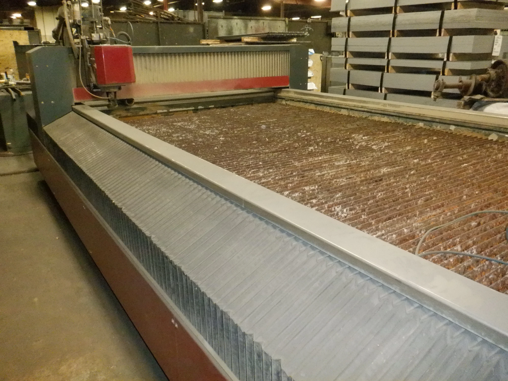 USED 2010 MITSUBISHI Suprema