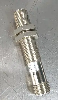 Micro Detectors AM1-AP-3H 10-30VDC Loc5E5/2