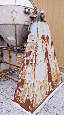 Used _UNKNOWN_ _UNKNOWN_ Double Cone - V Mixers Ohio US | Equipment Recovery Corp. #1331335