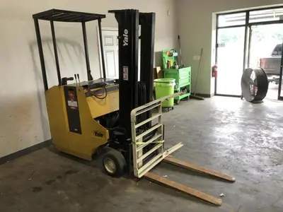 Used 2003 YALE ESC030AB Misc Forklifts | Zoom Lifts & Equipment #1182240