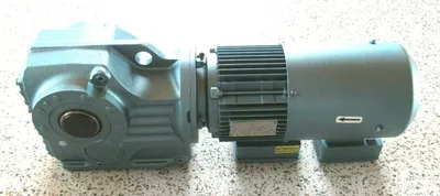 NEW SEW EURODRIVE KA77DT90S6YS GEAR REDUCER 135.28:1 DFT90S6VS 1HP