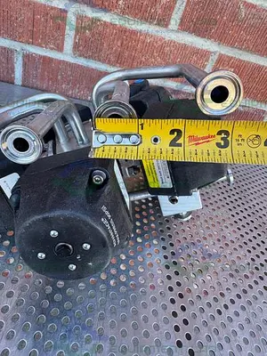 USED 6 ITT PURE FLO ADVANTAGE STAINLESS STEEL DIAPHRAGM VALVE W/1/2" SANITARY FITTING