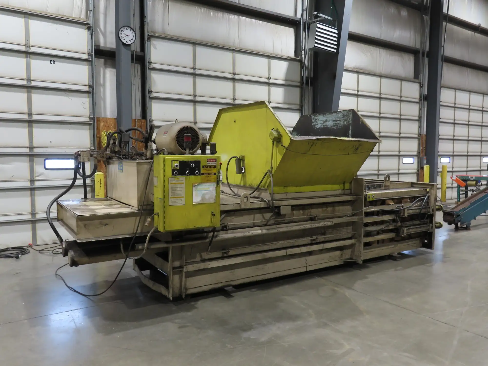 Balemaster 772 Horizontal Cardboard Baler 48x32x72" Bale Manual Tie 25Hp 480V