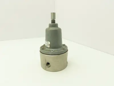 Graco 208-997 Low Pressure Corrosion Resistant Back Pressure Regulator w/Gauge
