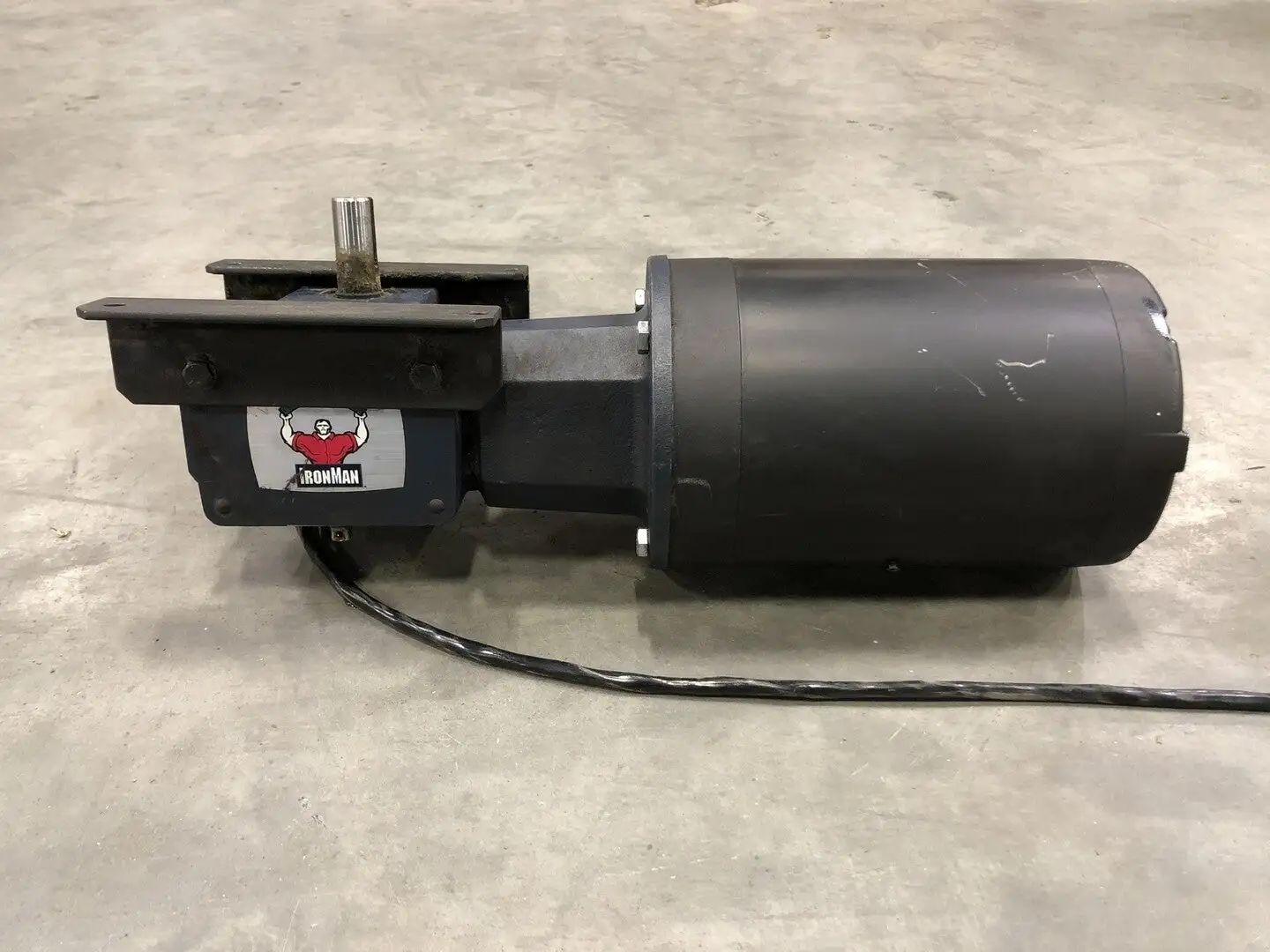 USED 2011 GROVE GR-BM818-10-R-56