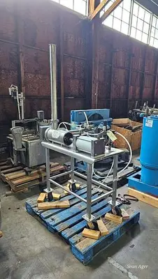 Hinds Bock 128 oz. depositor/PUMP