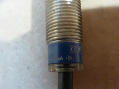 USED TELEMECANIQUE XS2M12PA340