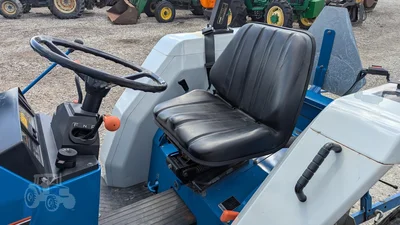 USED 1990 FORD 2120