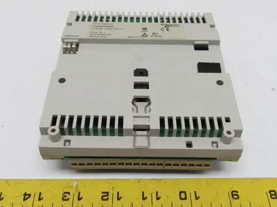Schneider 170AD135000 TSX Momentum Base I/O Base 24VDC-32PT Out