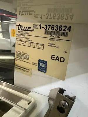 Used True Used 50" True TCGD-50 Curved Glass 23.8 Cu Ft Dry Bakery Display Case Food Displays Illinois US | Falcon Restaurant Supply #1375385