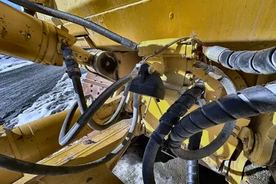 Used 2011 CATERPILLAR D8T Bulldozers Pennsylvania US | Proxy Equipment #1383007