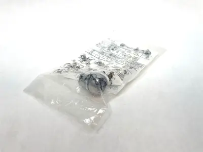 NEW ALLEN BRADLEY ALTERNATE ACTION PUSHBUTTON
