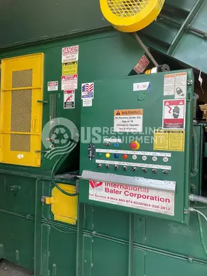 USED INTERNATIONAL TITAN 6-EC HORIZONTAL CLOSED DOOR