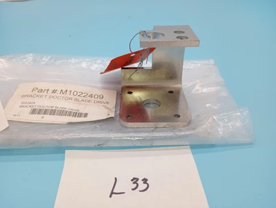 BRACKET DOCTOR BLADE DRIVE M1022409