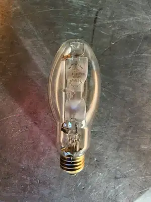175 Watt Metal Halide HID Light Bulb MH175/U/M