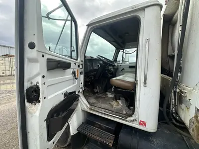 Used 2001 INTERNATIONAL 4900 Dump trucks Ohio US | Proxy Equipment #1383031