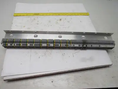 Entrelec 6.3 A MAX. (34) Fuse Holder (15) Terminal Block  (11) Ground Lot of 60