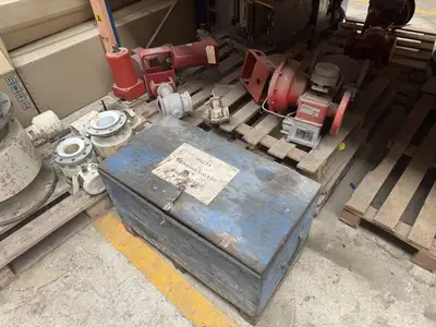 Used _UNKNOWN_ _UNKNOWN_ Misc Industrial Equipment FR | Apex Auctions #1552382