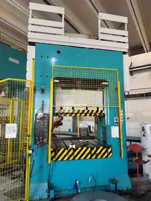 Used 1984 ŠMERAL LKT 250 A Straight Side Presses SK | F.M.T. Group s.r.o. #1246040