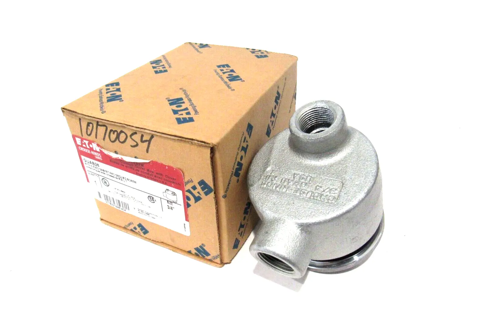NEW EATON CROUSE HINDS GUAB26 OUTLET BOX