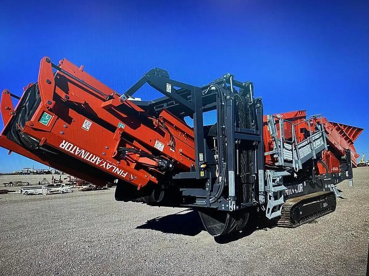Used 2023 TEREX FINLAY 883+ Rectangular Screeners Florida US | Rockwood Equipment Solutions #1464254
