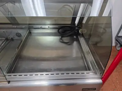 Used Henny Penny Used Henny Penny HMR-105 5-Well Heated Merchandiser Warmer Display 208V 3PH Heated Cabinets & Displays Illinois US | Falcon Restaurant Supply #1373723