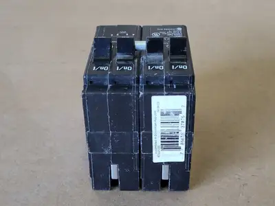 USED CUTLER-HAMMER BQ220220