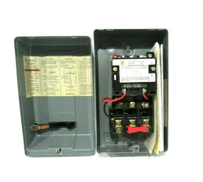 NEW SQUARE D 8536SAG12V02S AC MAGNETIC STARTER SER.B