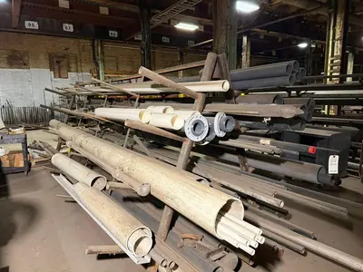 LARGE AMOUNT OF CAST, STAINLESS STEEL, ALUMINUM, GALVINIZED AND PVC PIPES