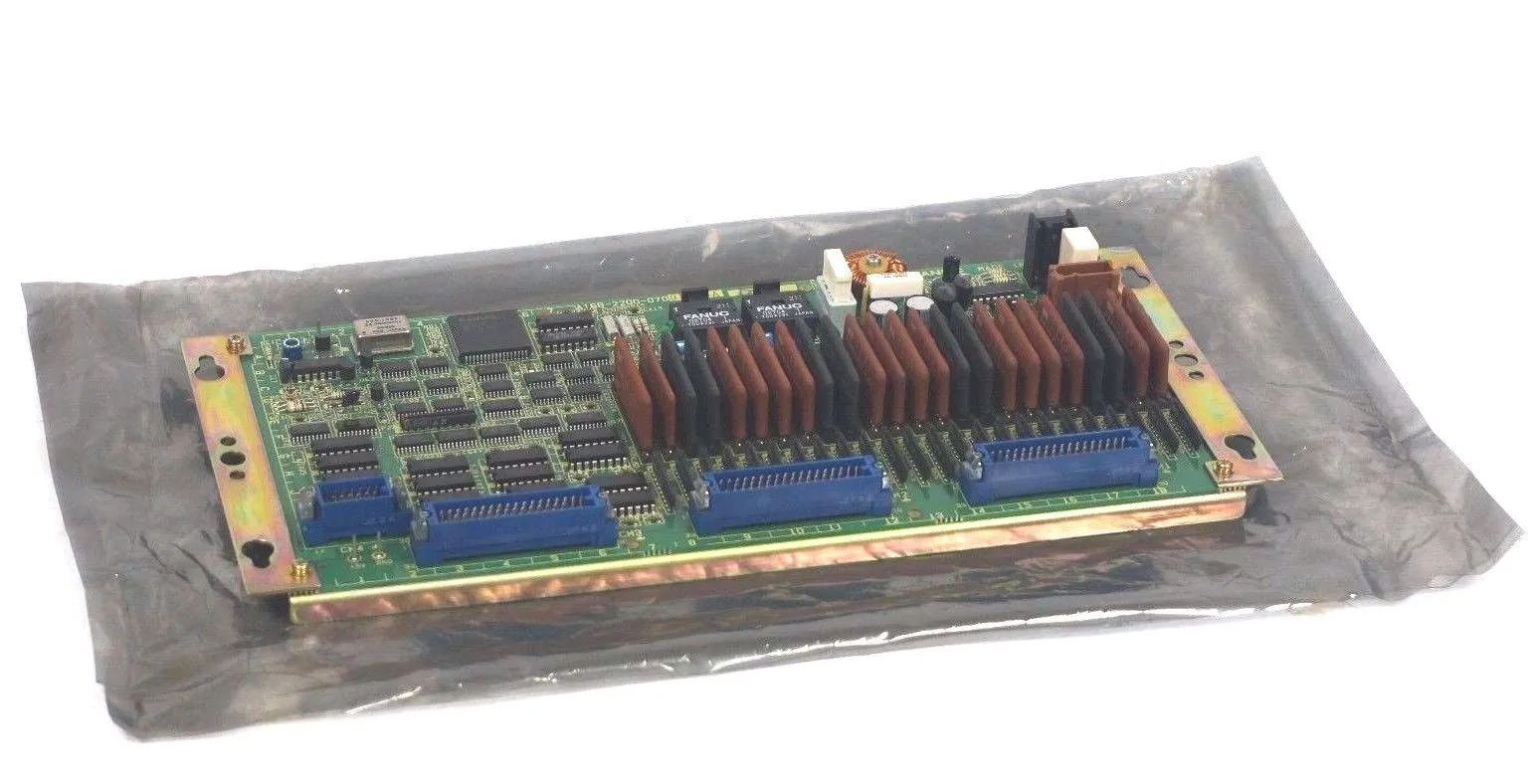 NEW FANUC A16B-2200-0070/04A PC BOARD A16B-2200-0070