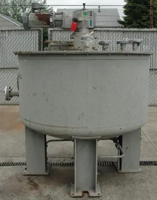 SPC5708  Tank 280 gallon vertical tank, CS, 2 hp top mounted agitator, dish