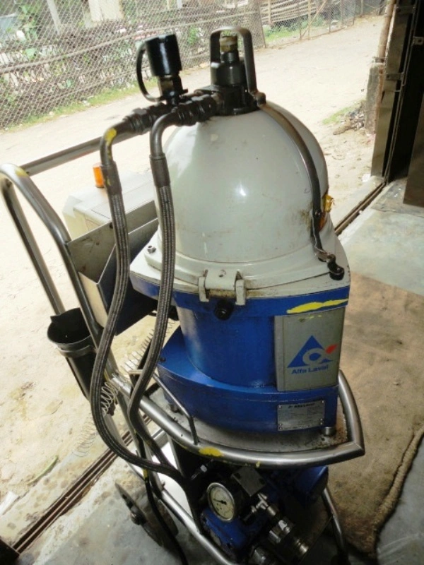 Alfa-Laval EMMIE MIB 303S-33 oil purifier module.