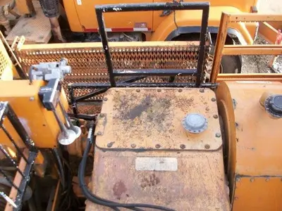 USED 1980 FORD 8000 TANDEM AXLE OILFIELD PUMP / KILL TRUCK