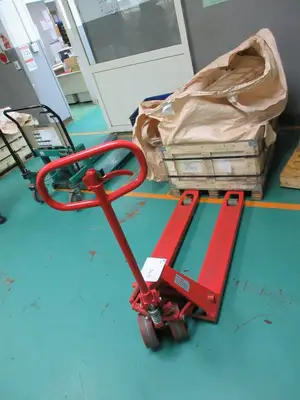 Used _UNKNOWN_ _UNKNOWN_ Pallet Trucks TW | Apex Group #1551575