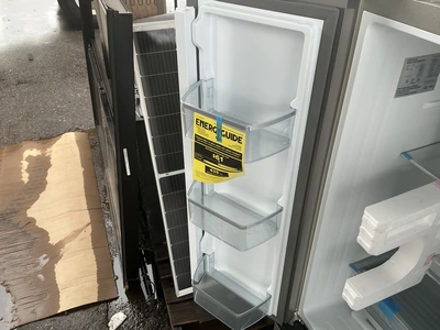 Used CONTOURE R-18FDSS Refrigerators Michigan US | Miedema Asset Management Group #1419474