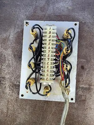 Minster Monitor Flow Lube System Indicator *Sold Individually*