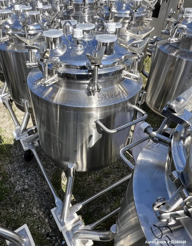 Used 27.2 Gallon Vertical 316L Stainless Steel Tank – Precision Stainless Built