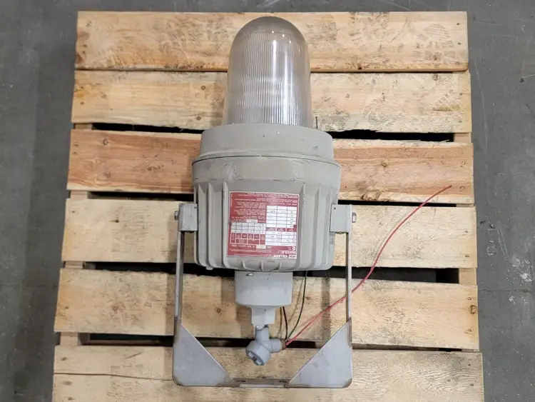 Used KILLARK EZH405-T Lighting British Columbia CA | Lenmark #249205