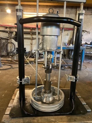 7 LPM Graco Bulldog Mastic Drum Pumps Ratio 40 to 1