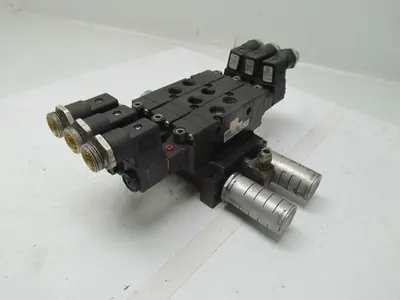 Parker B562ACD53C 3 B5 Series Pneumatic Valves on base w/ FB7 Silencers