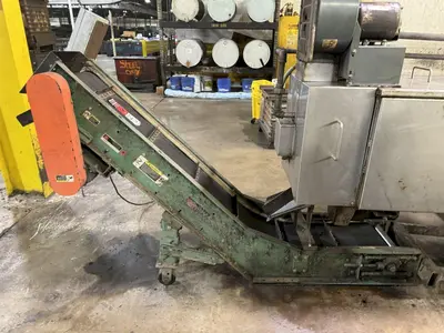10 WIDE ROACH INCLINED CONVEYOR
