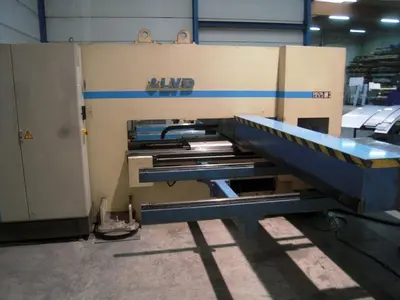 USED LVD DELTA LB 1250 TN CNC